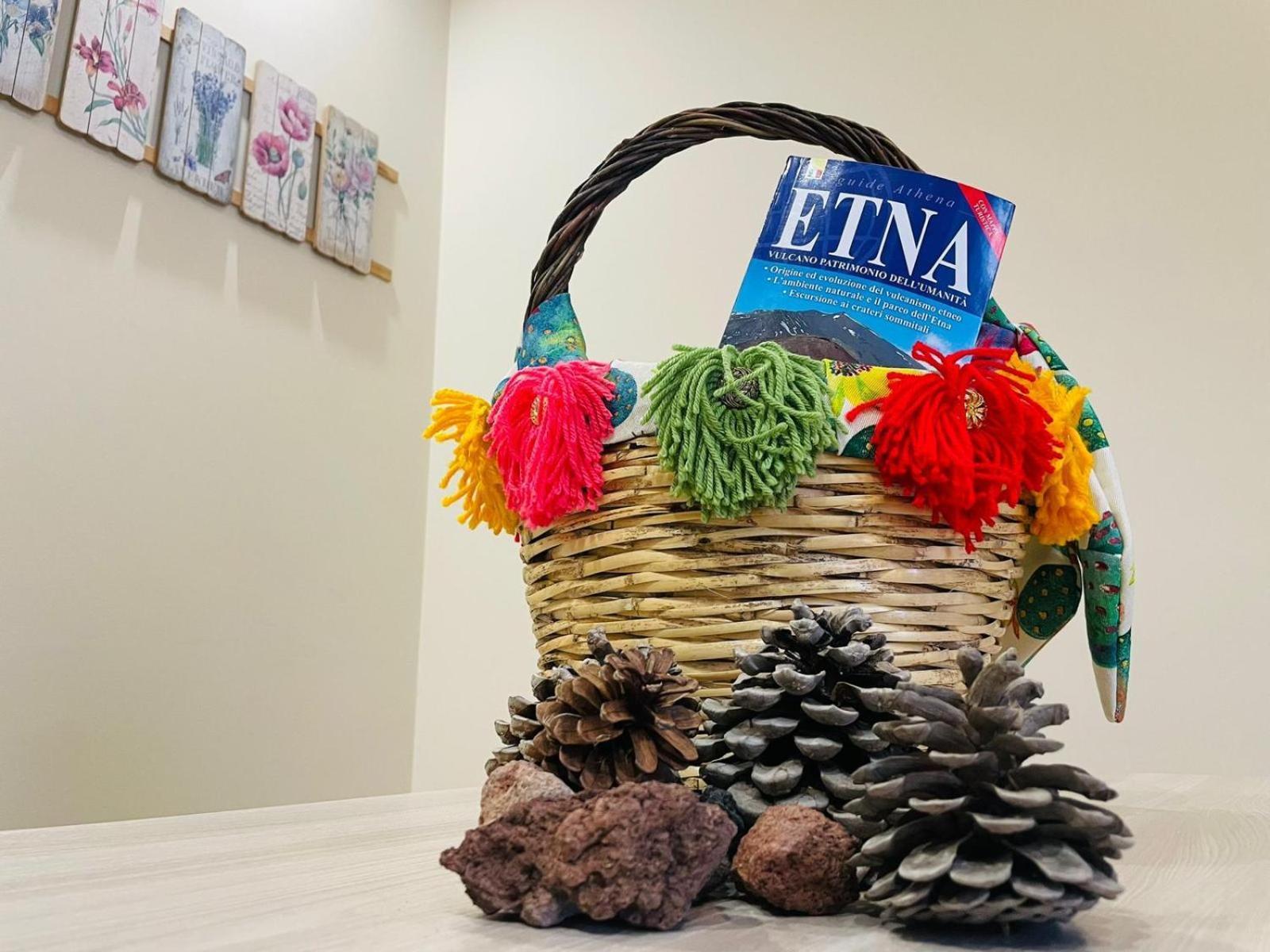 La Dama Dell'Etna Acomodação com café da manhã Nicolosi Exterior foto